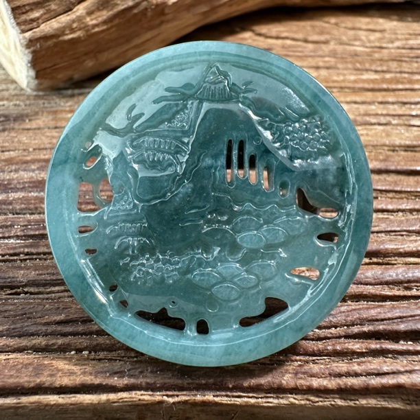 精品天然翡翠吊坠3d46n49i5y5s1n1