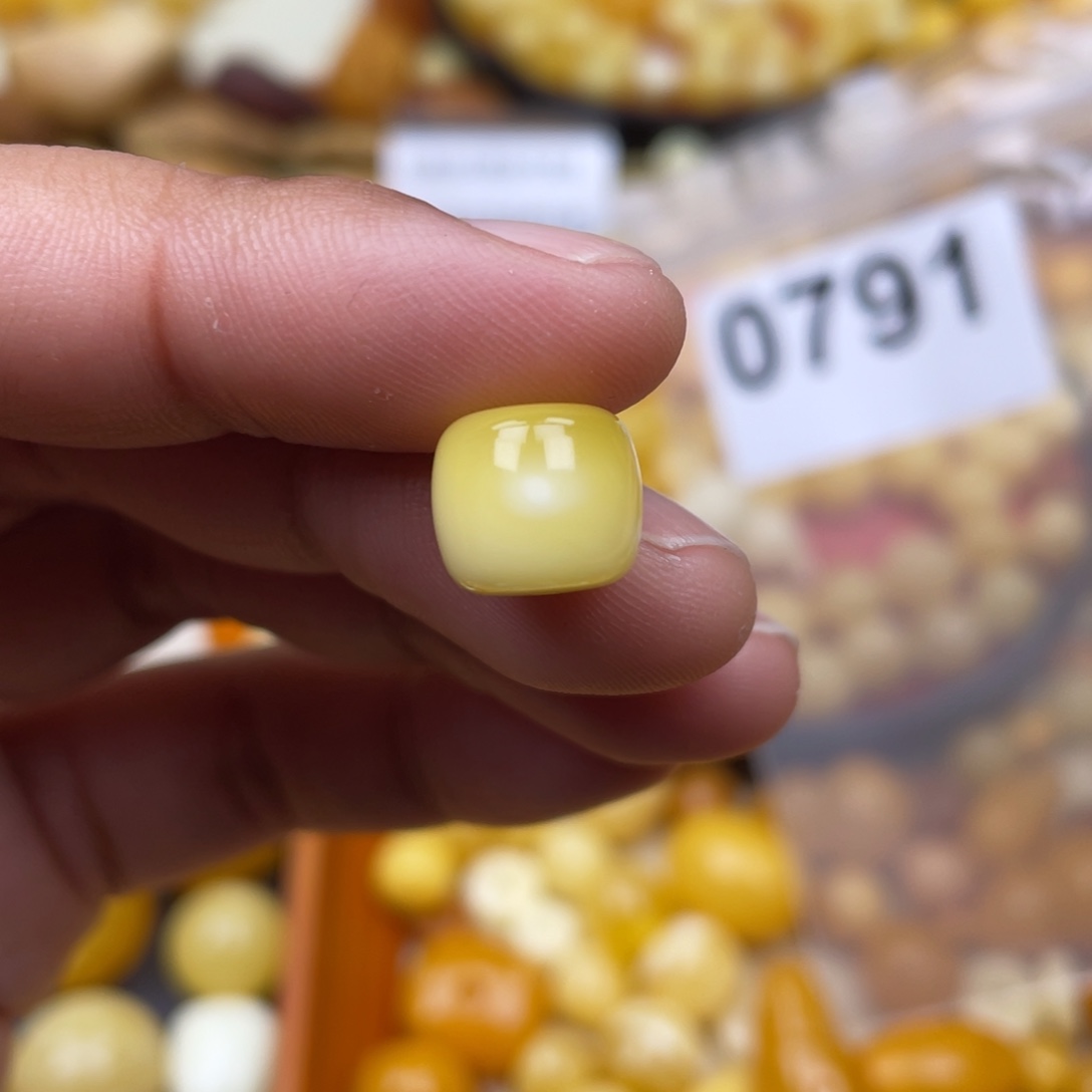 琥珀珠宝奇石未镶嵌11