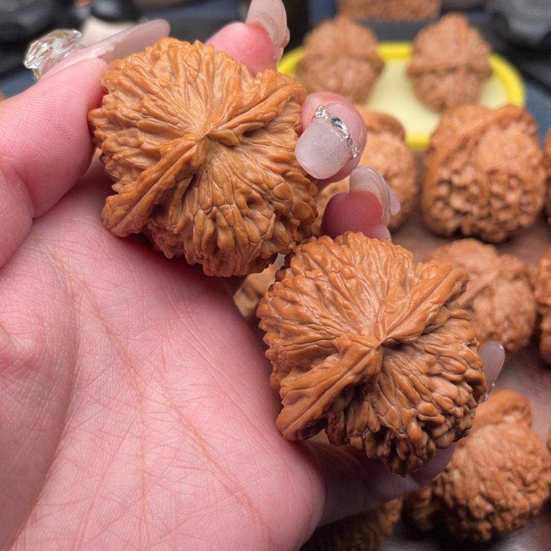 文玩核桃吊坠慢*全品白狮子43