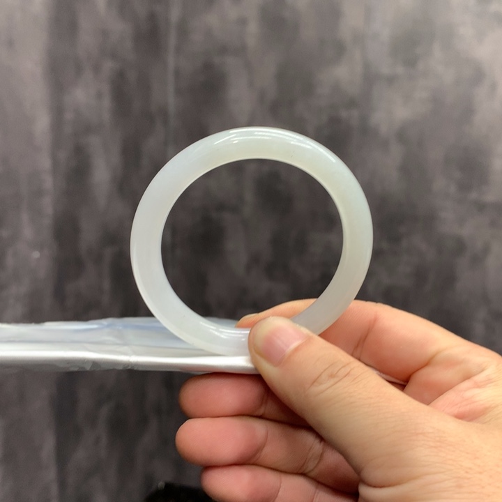 翡翠未镶嵌手镯手镯