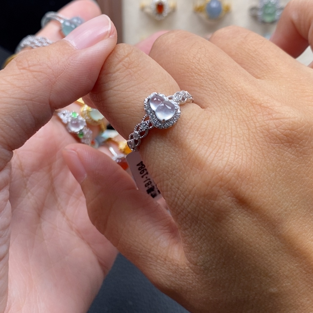 云***兔翡翠银S925镶嵌戒指