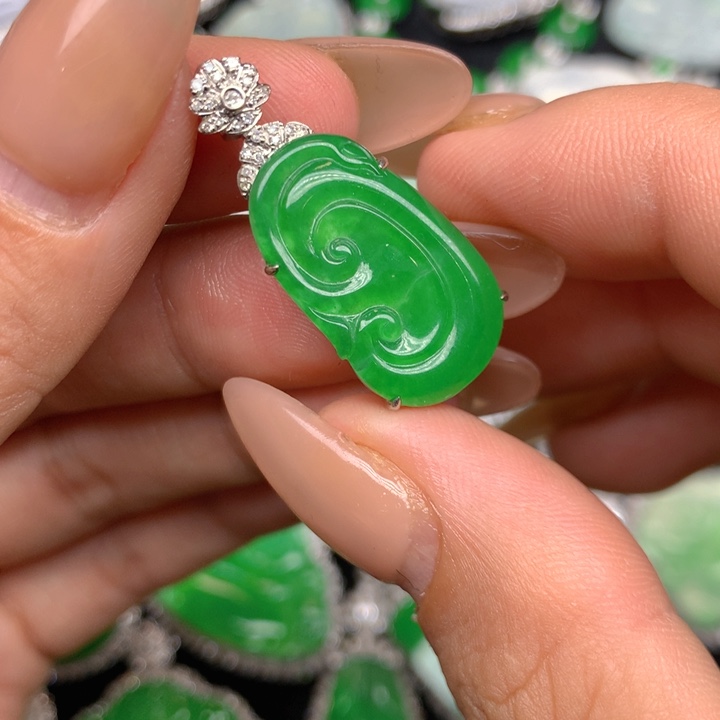 翡翠18K金镶嵌吊坠(不含链)