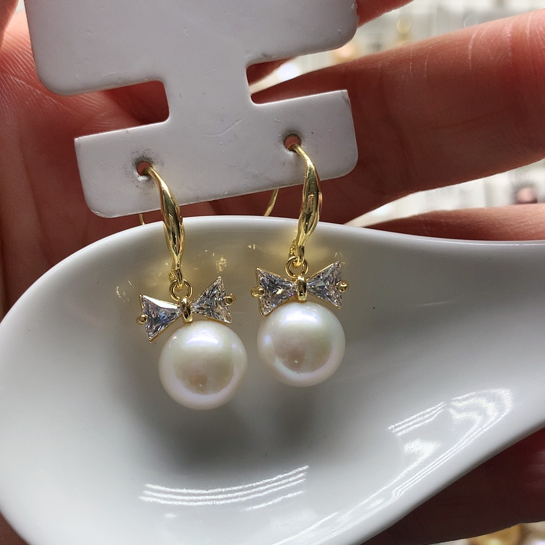 未镶嵌淡水珍珠耳饰