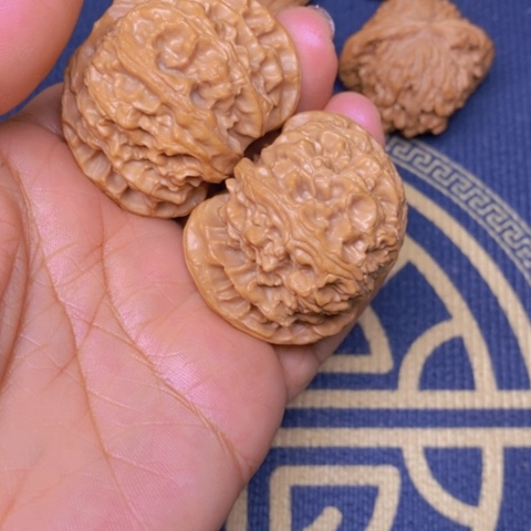 【闪购商品】文玩核桃吊坠A****总苹果46