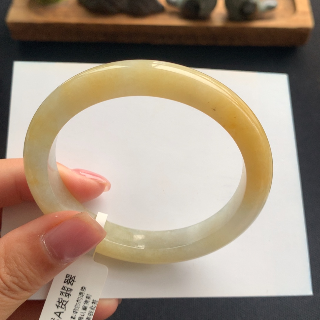 翡翠未镶嵌手镯冰黄翡贵妃