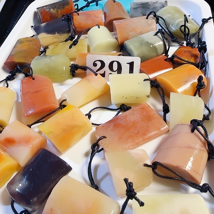 青田石印石老挝石椭圆随形印章30个88元，尺寸2-3多公分