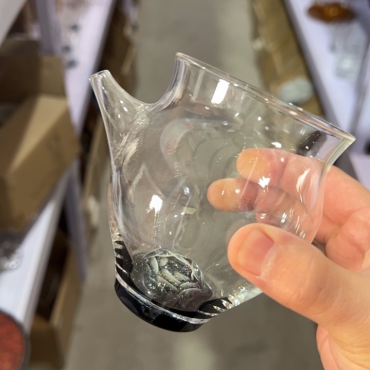 玉见 花语彩金公道杯 