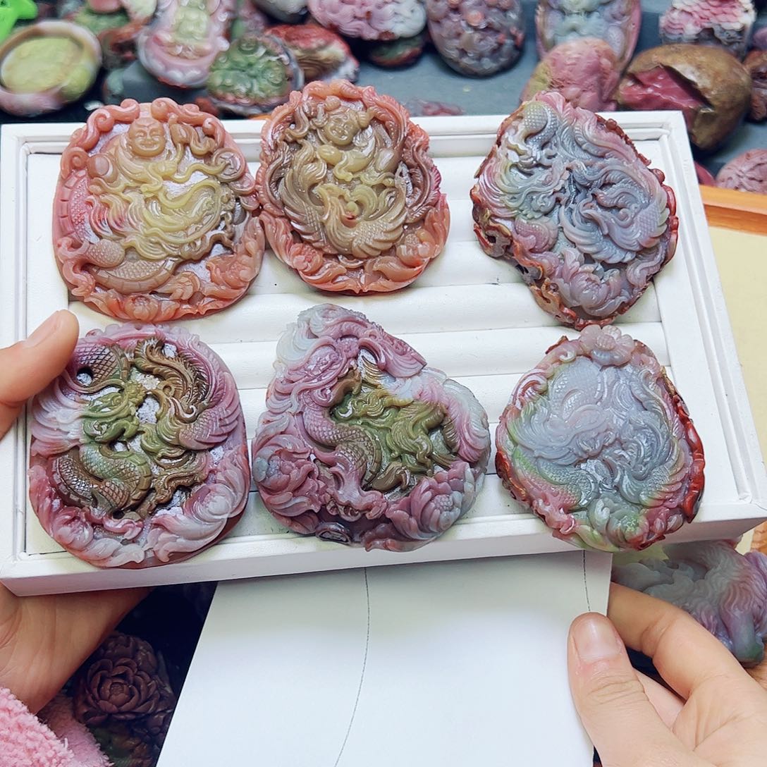 玛瑙/玉髓颈饰未镶嵌随**流