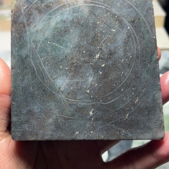 周***周独山玉未镶嵌手镯定制