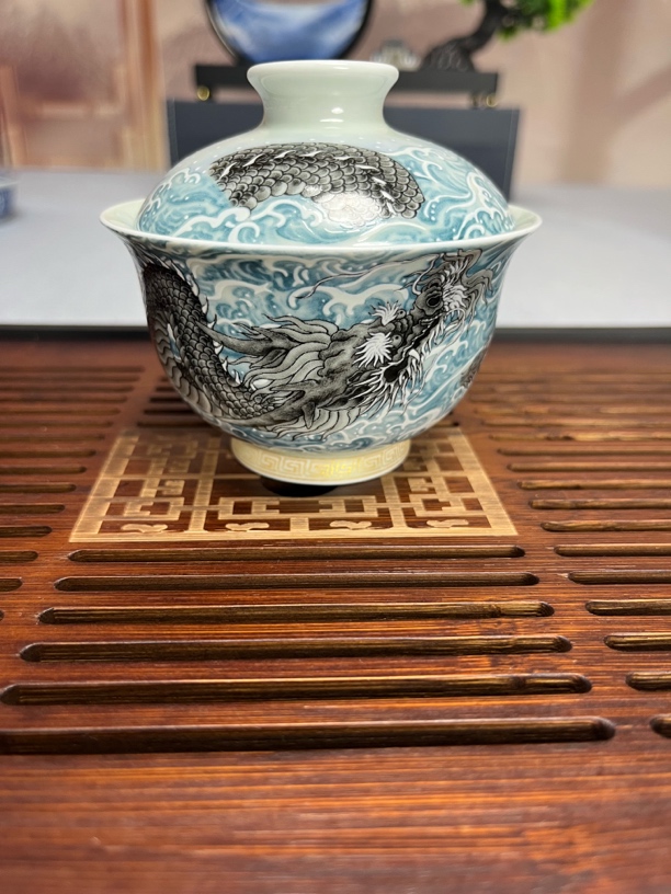 墨龙游海两才盖碗