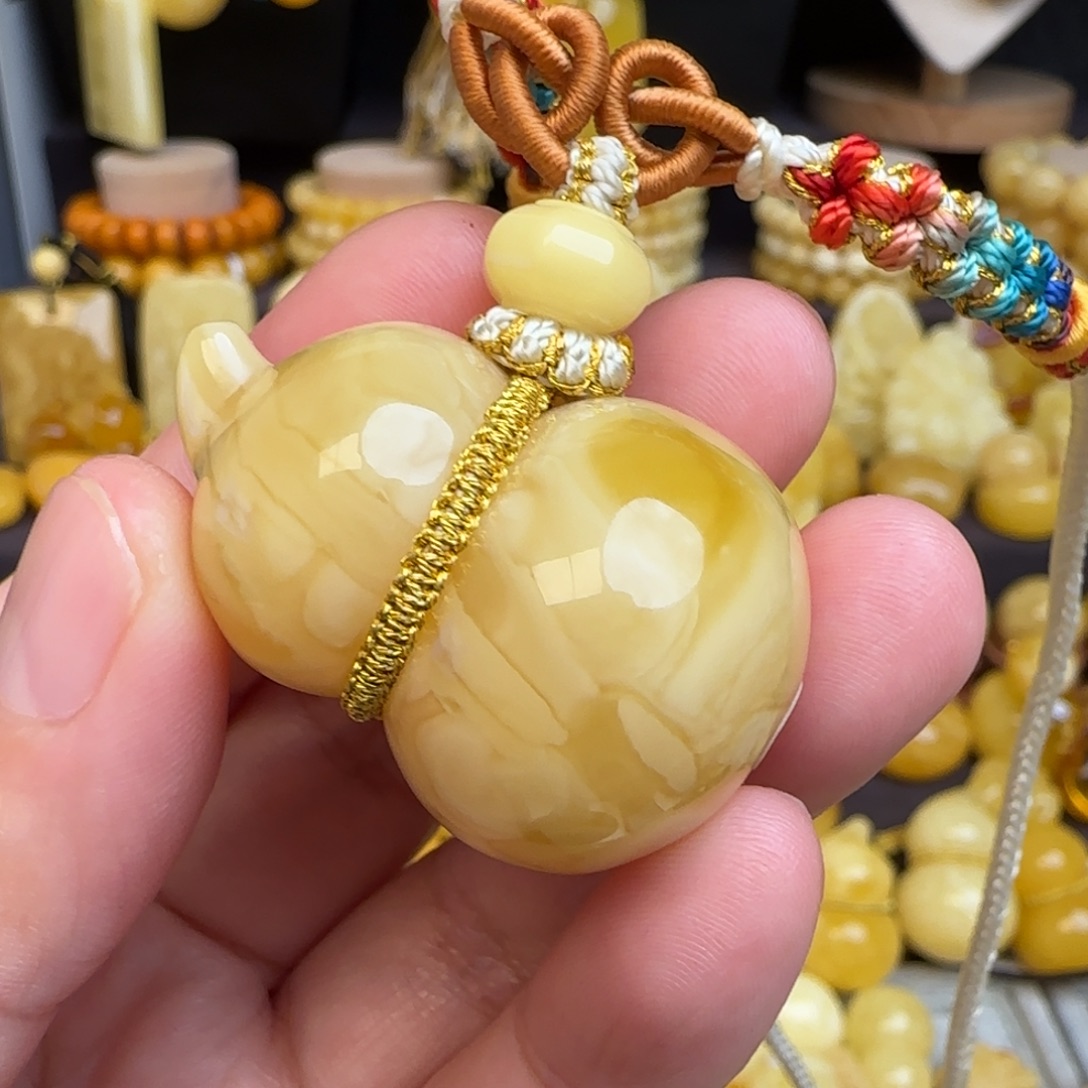 琥珀未镶嵌套链天然俄料蜜蜡葫芦吊坠