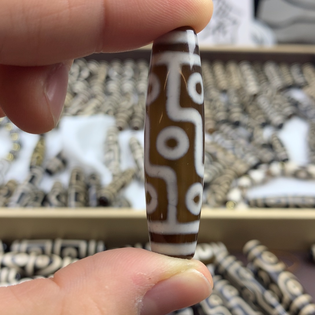 玛瑙/玉髓颈饰未镶嵌时****？