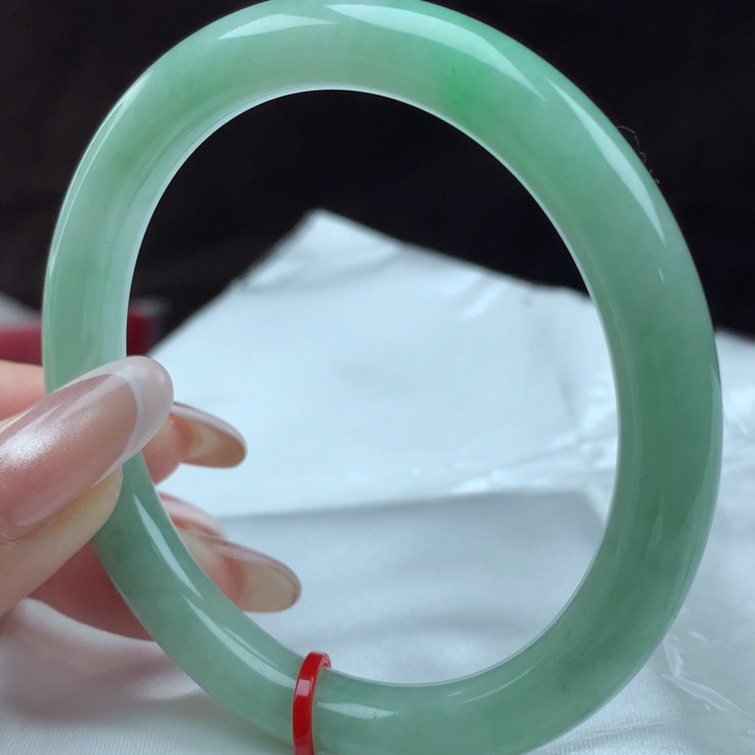 翡翠手镯（圆镯）未镶嵌87034，