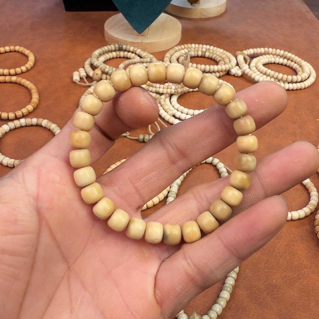 手串菩提根/象牙果龙脊菩提老型带月单圈