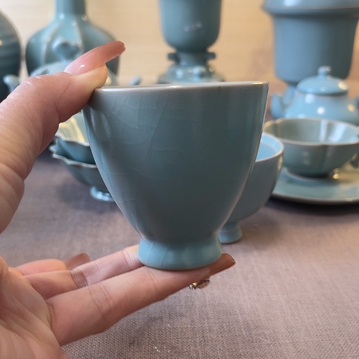 瓷片鸡心杯一一一一一瑕