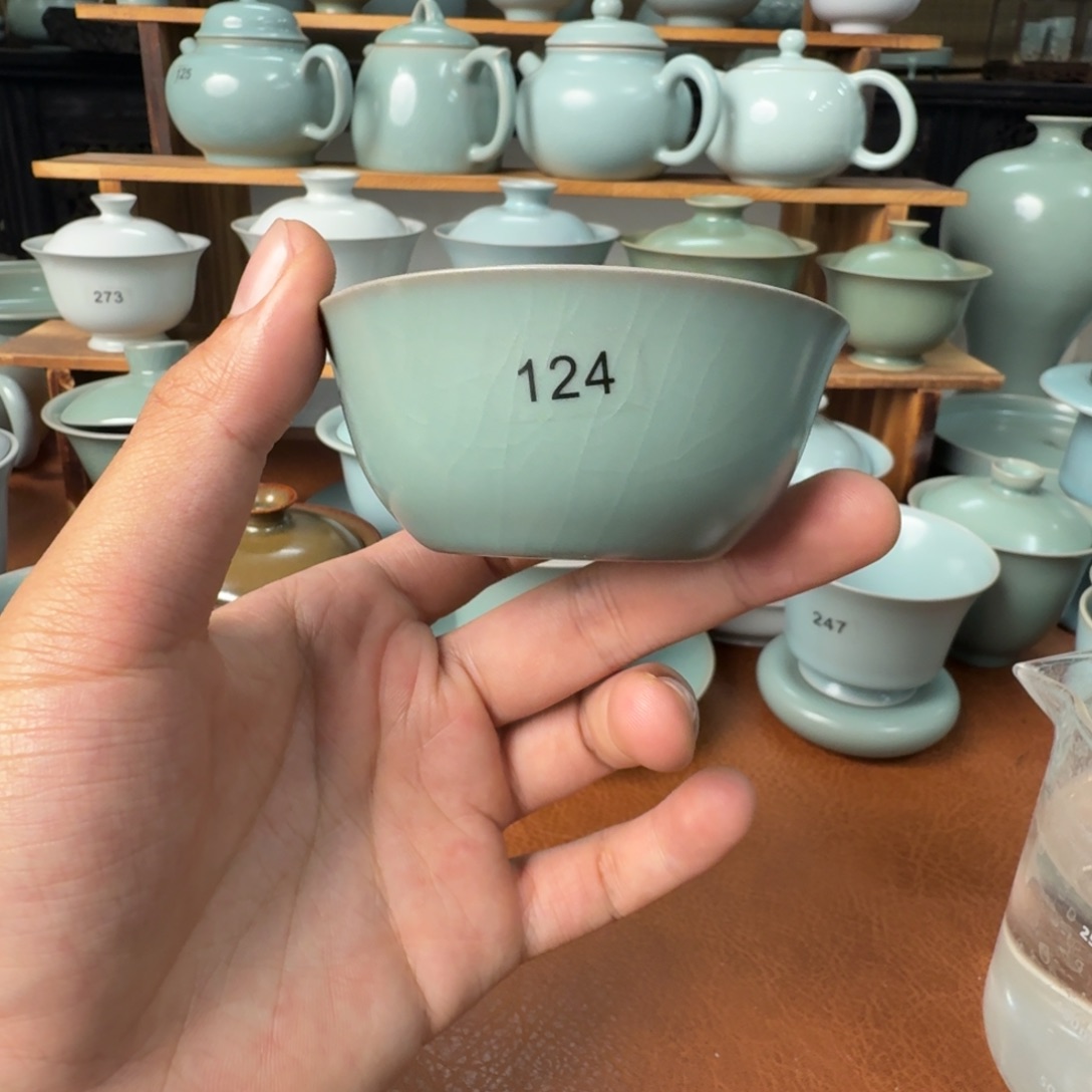 陶摆件一级仿古青绿超薄胎鸡缸杯80cckc开片