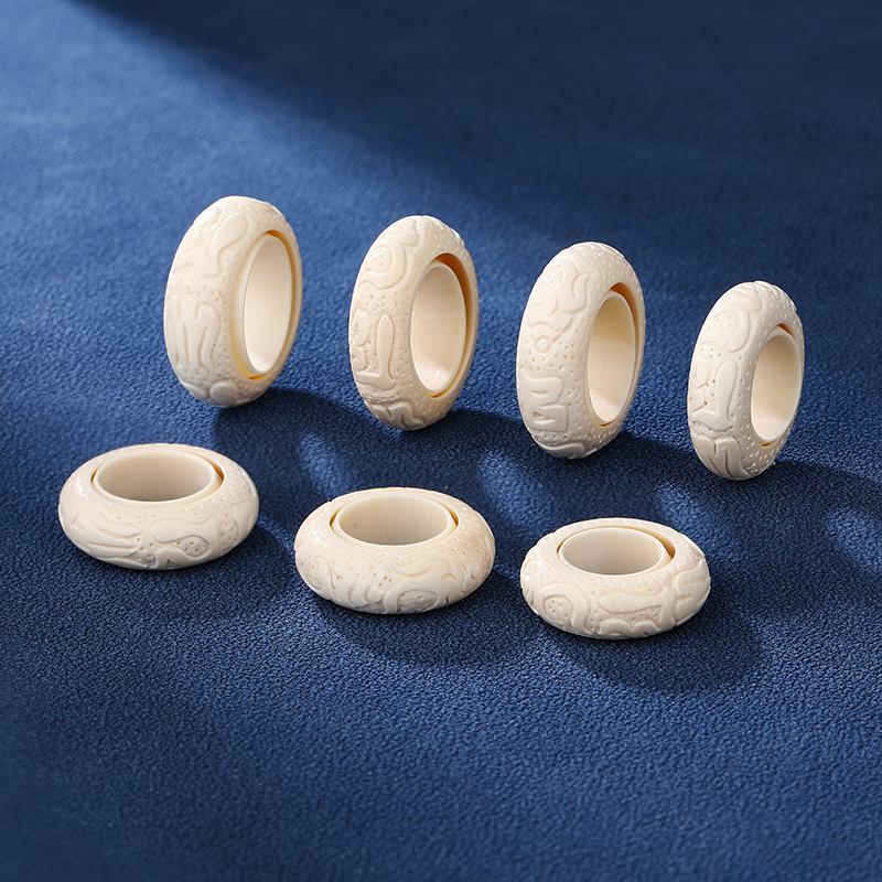 天然冰料猛犸牙雕刻跑环