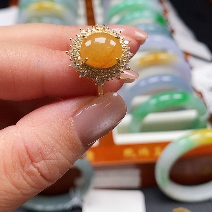 翡翠未镶嵌戒指慕石珠宝