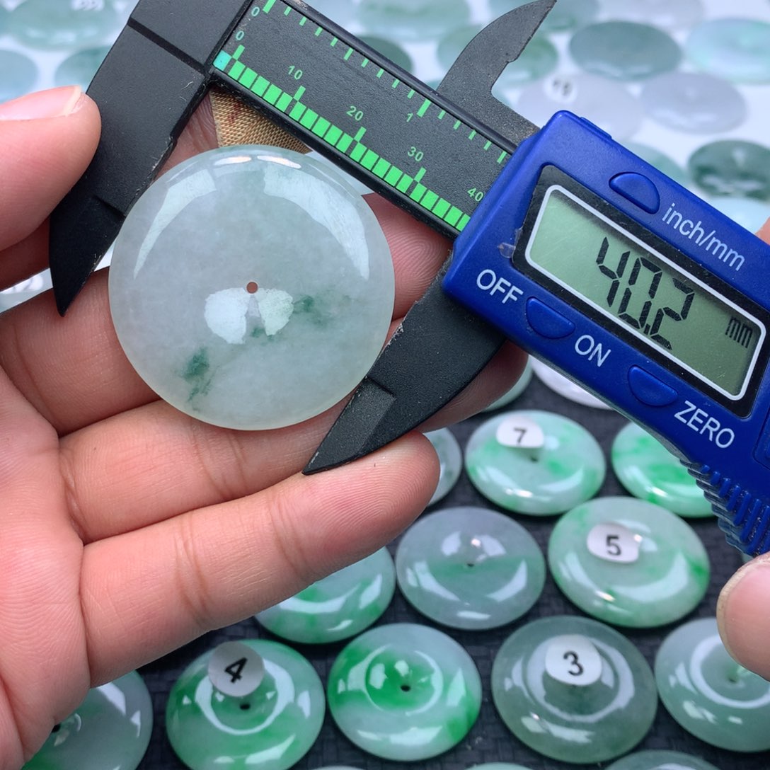 翡翠颈饰未镶嵌缅甸天然A货翡翠