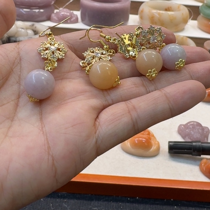 石英岩玉未镶嵌手镯