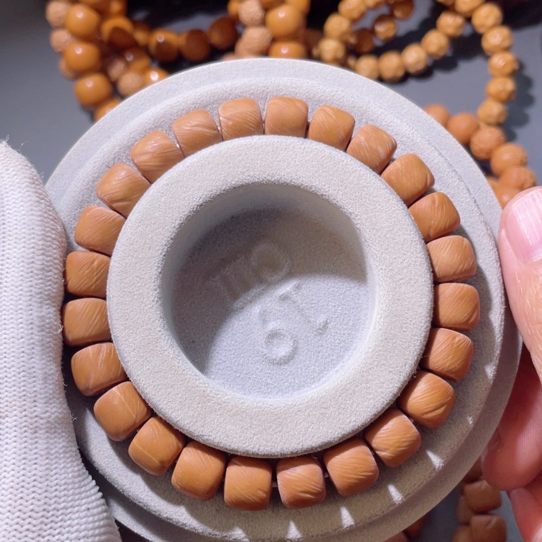 文玩核桃吊坠全品山峦9+