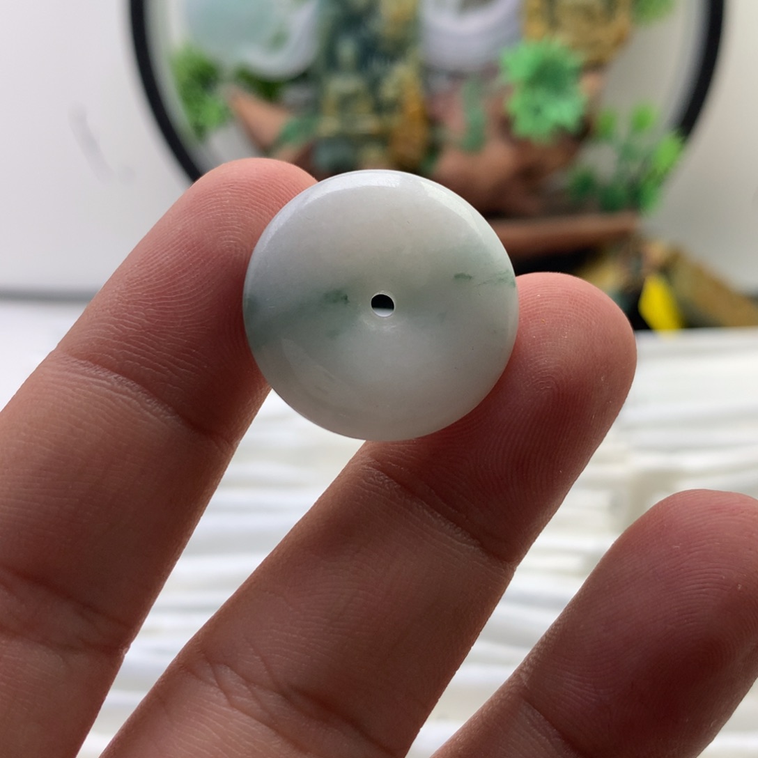 颈饰未镶嵌翡翠扣子