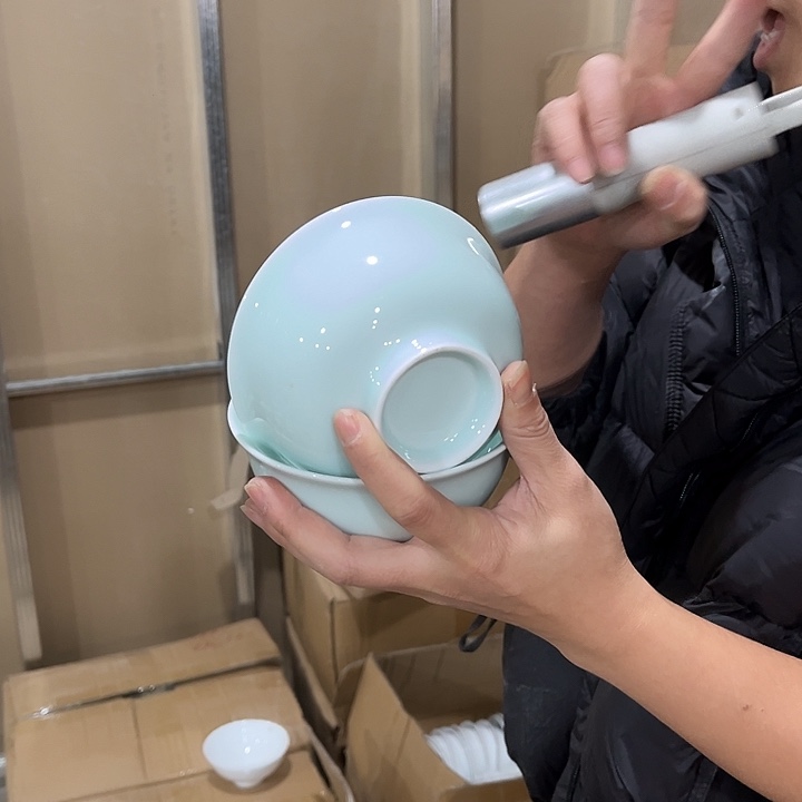 瓷片青瓷4.75英寸米饭碗两个微瑕包邮