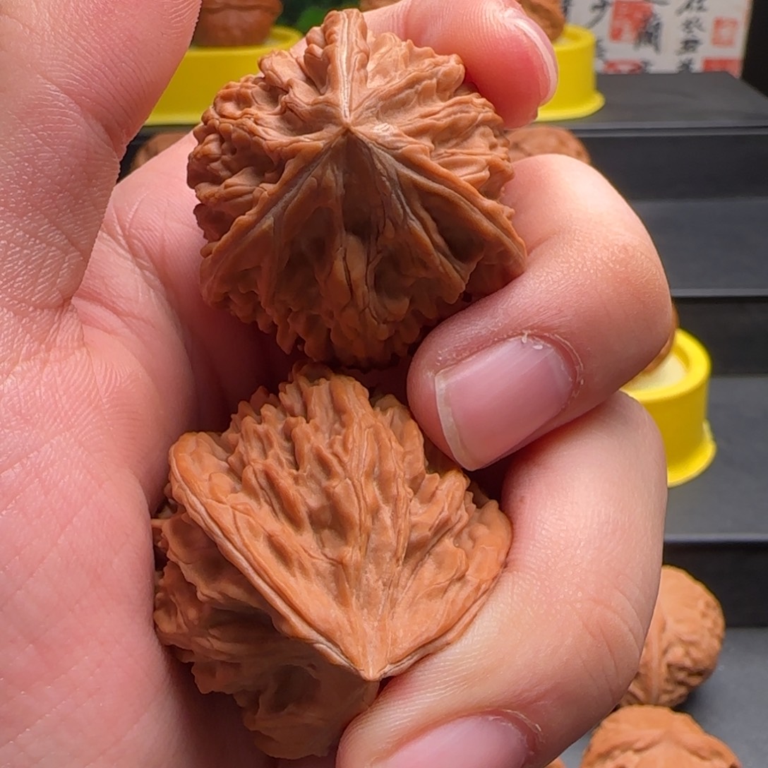 M***I吊坠文玩核桃御龙