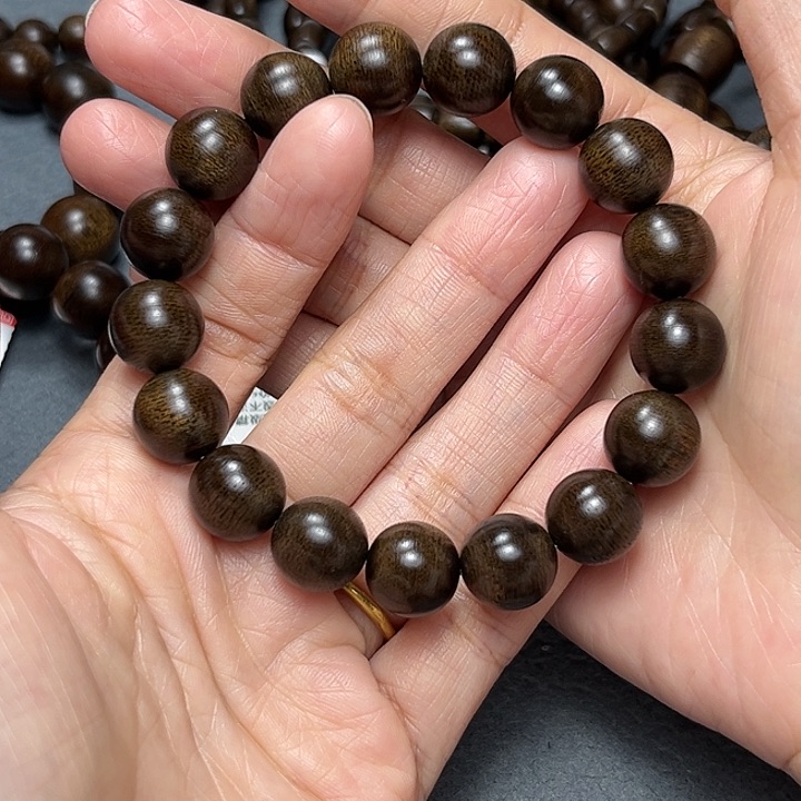 沉香手串阿*白棋玉化