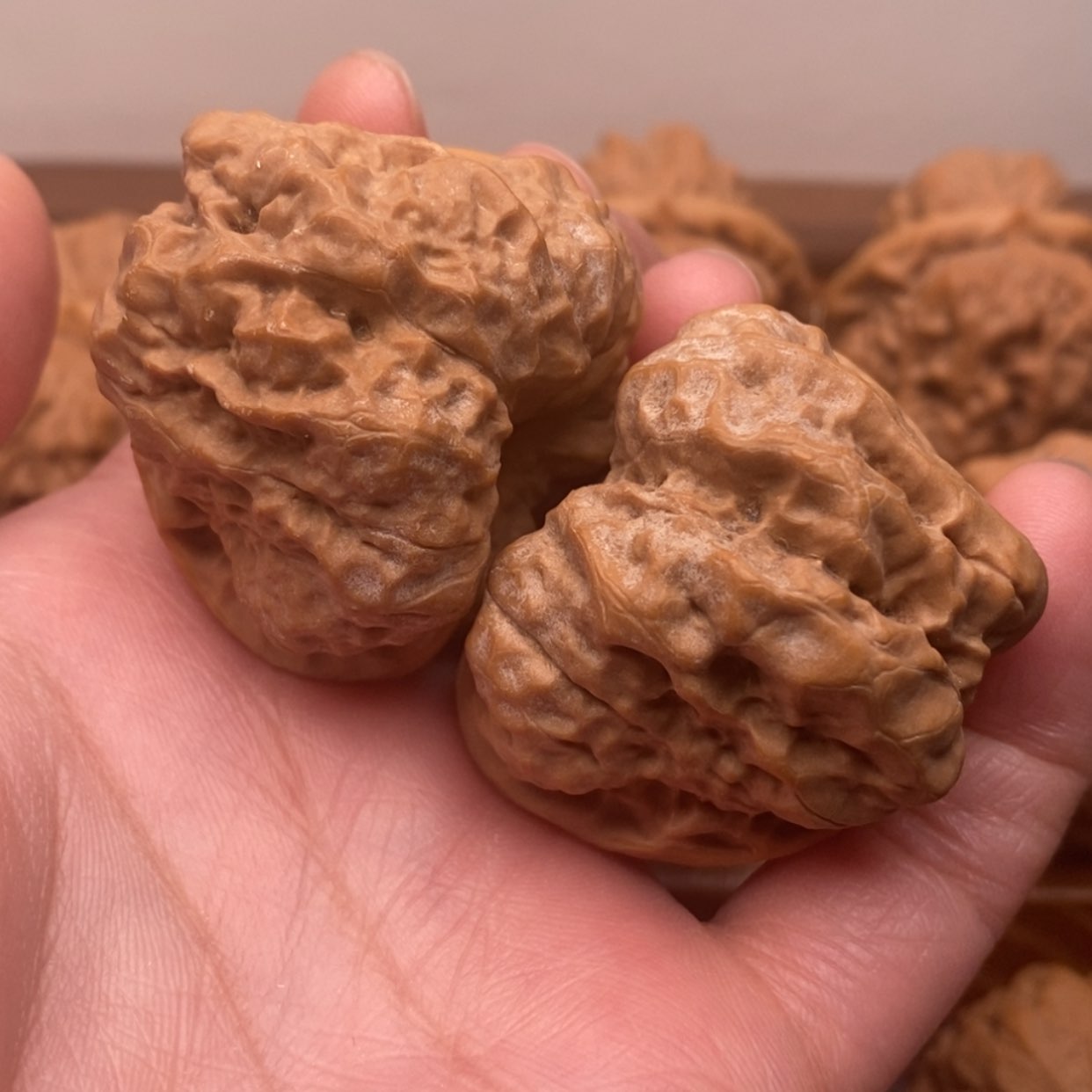 【闪购商品】把件文玩核桃边41左右