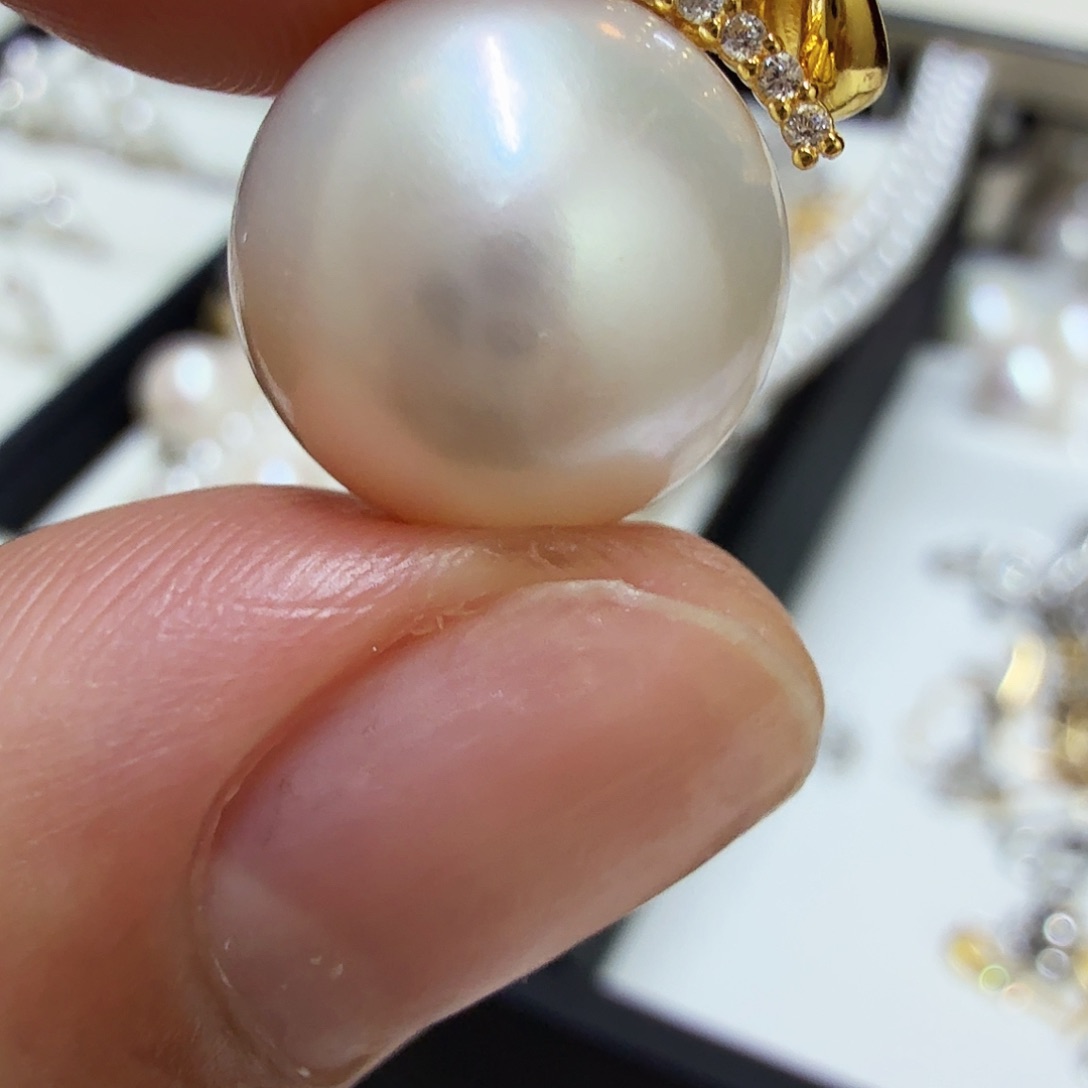 自***翔淡水珍珠银S925镶嵌颈饰