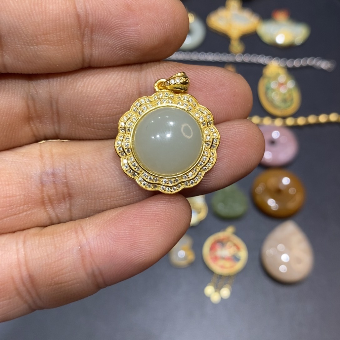 和田玉颈饰银S925镀金镶嵌