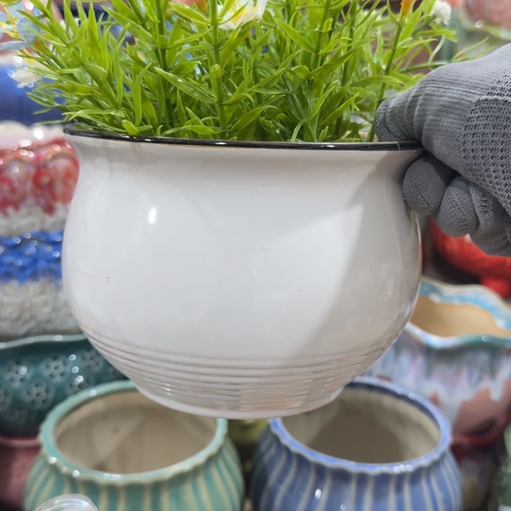 凑9块包邮，有孔，陶瓷花盆