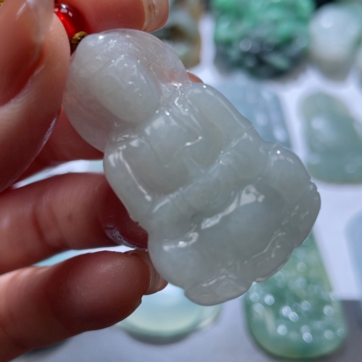 翡翠颈饰未镶嵌净货