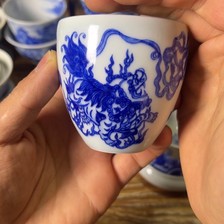 景德镇陶瓷青花主人杯