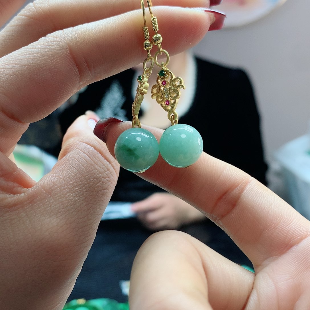【闪购商品】翡翠耳饰未镶嵌，