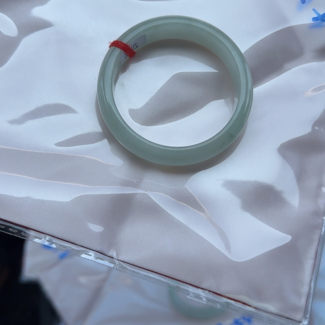 K***n翡翠未镶嵌手镯翡翠手镯不退不换