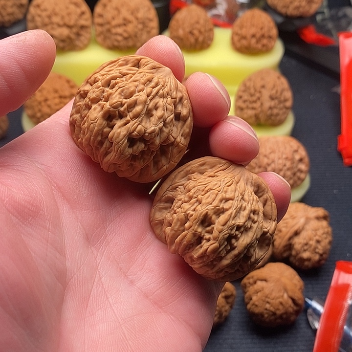 文玩核桃把件闪电24