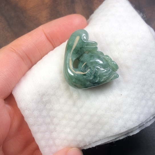 翡翠未镶嵌颈饰缅甸A货，每天下午1点半开播