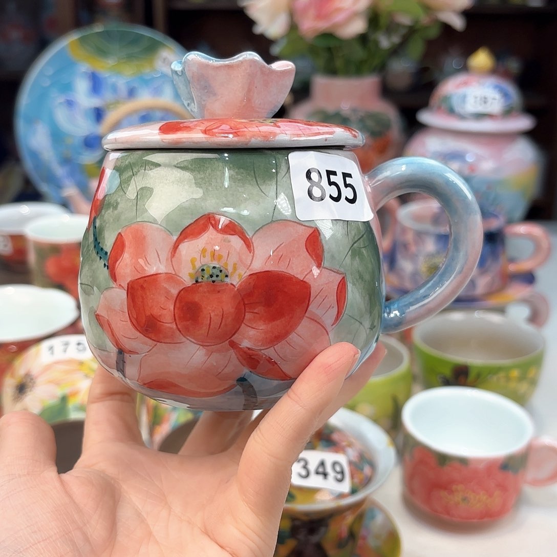 瓷片兔兔好可爱呀打