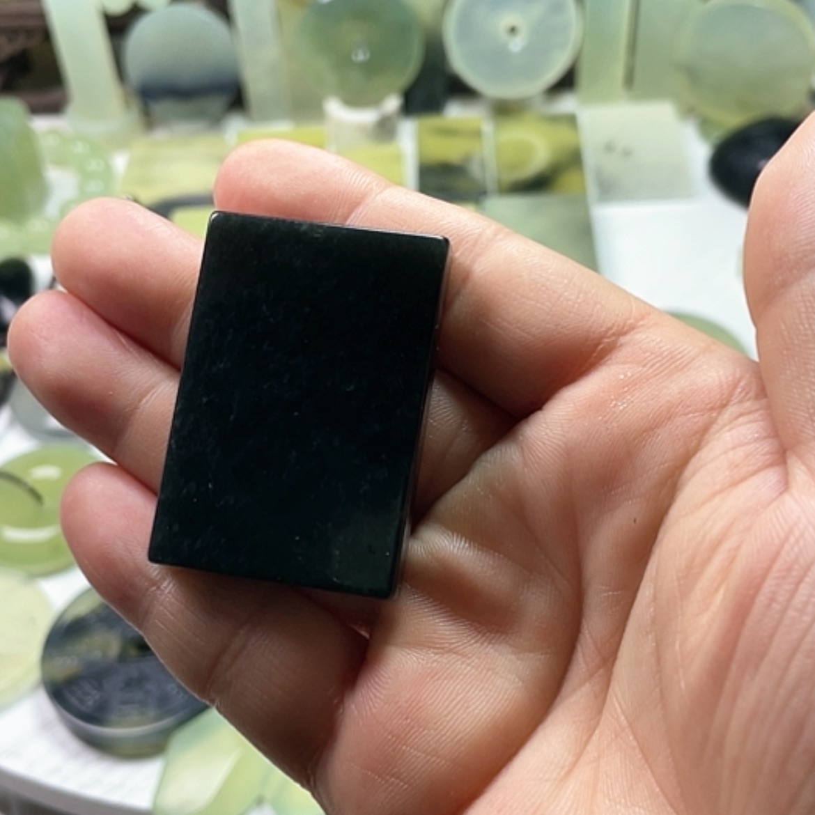 【闪购商品】未镶嵌岫玉挂件东*人