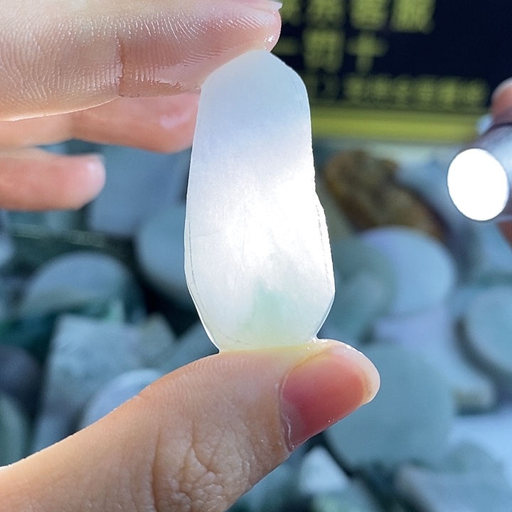 翡翠裸石纯天然翡翠