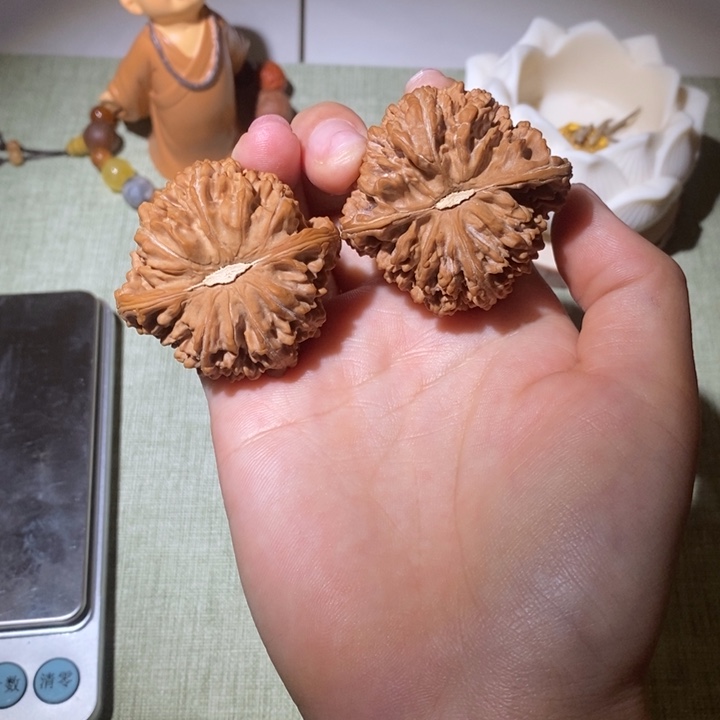 文玩核桃吊坠h****n43满天星