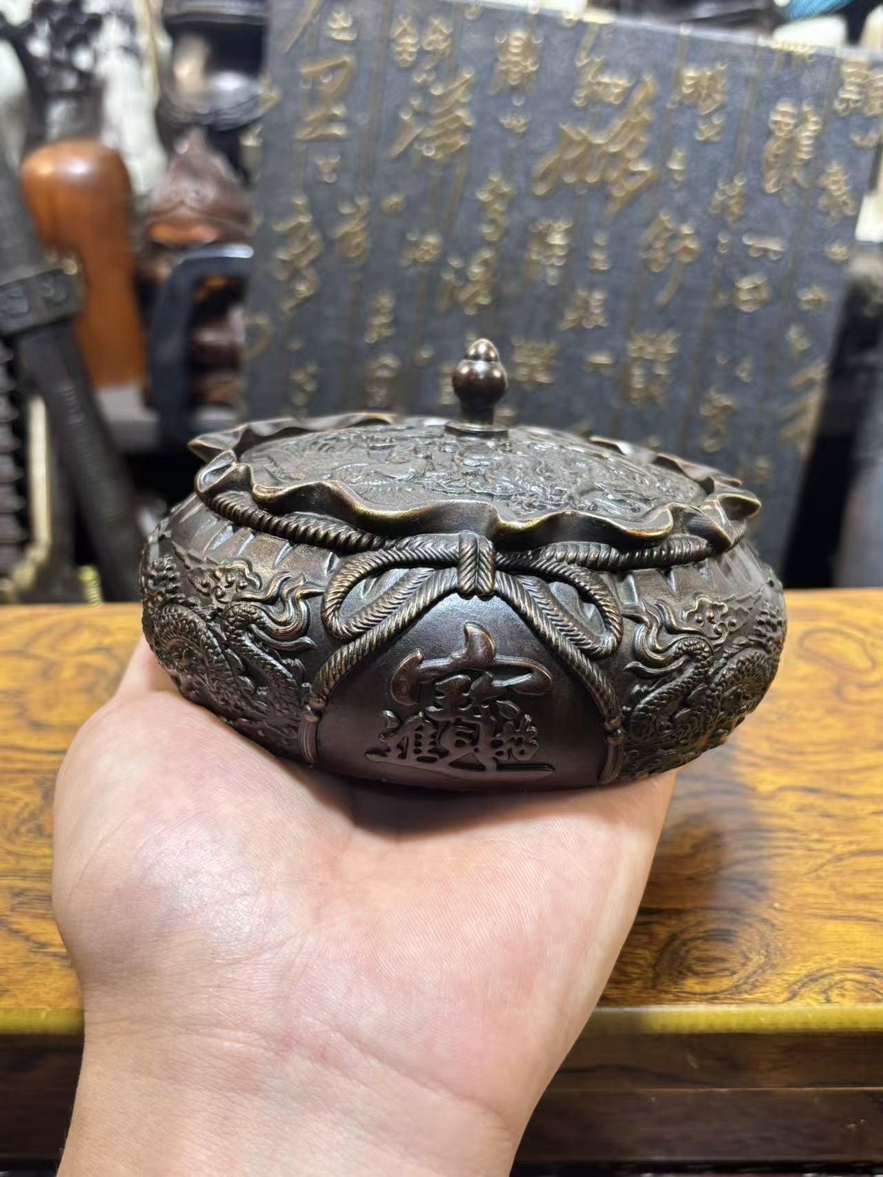【闪购链接】黑莲花收编烟灰缸铜器专属链接
