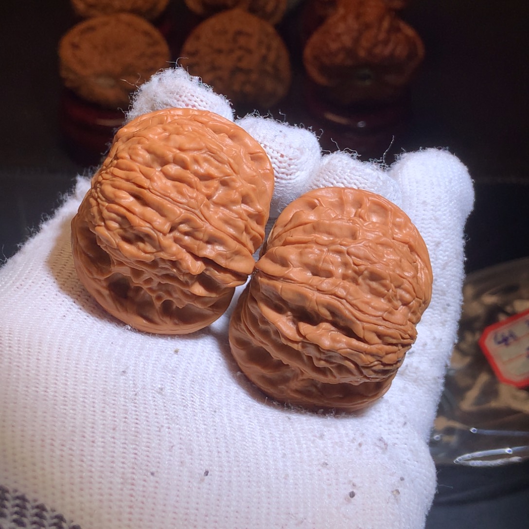 *****文玩核桃把件867红皮磨盘狮子头