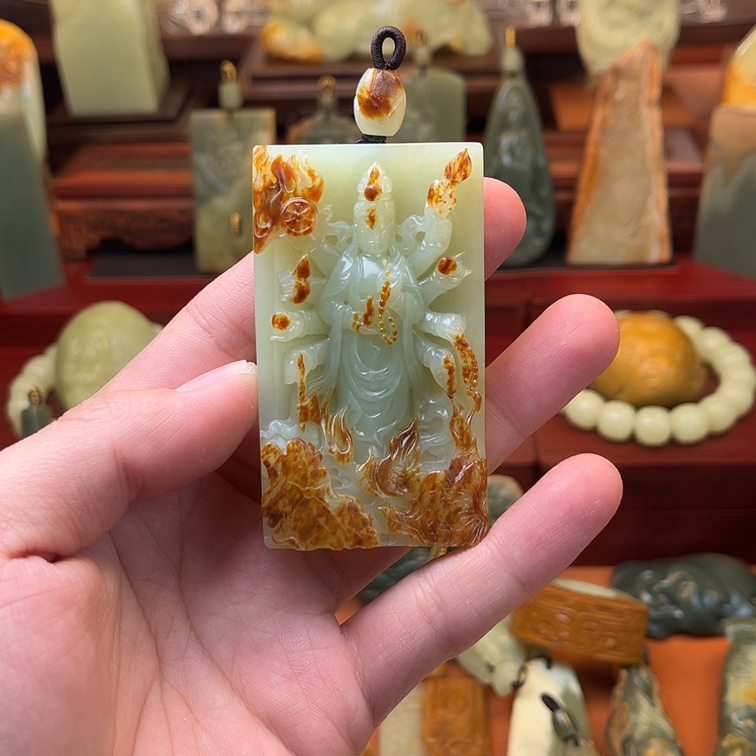 岫岩河磨玉（透闪石质玉）颈饰未镶嵌蓝**海