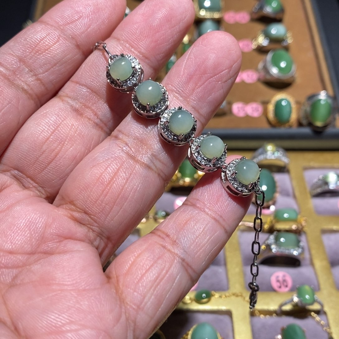 和田玉（碧玉）手链未镶嵌