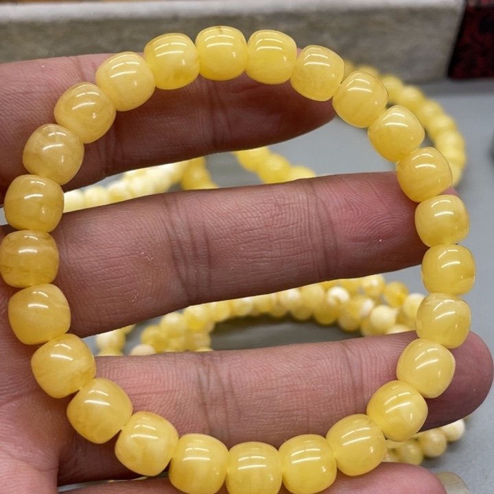 琥珀未镶嵌裸石手串