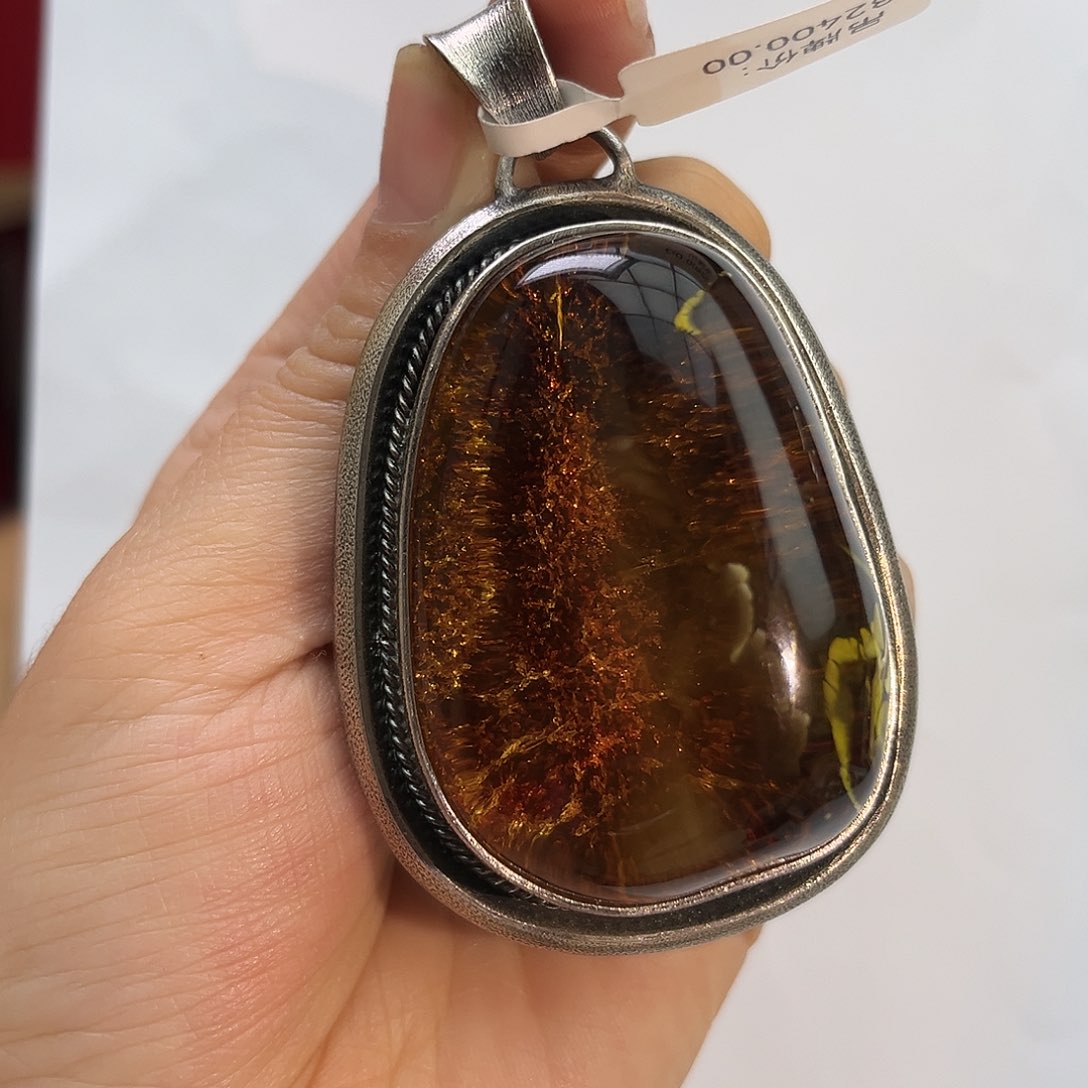 琥珀颈饰未镶嵌吊坠