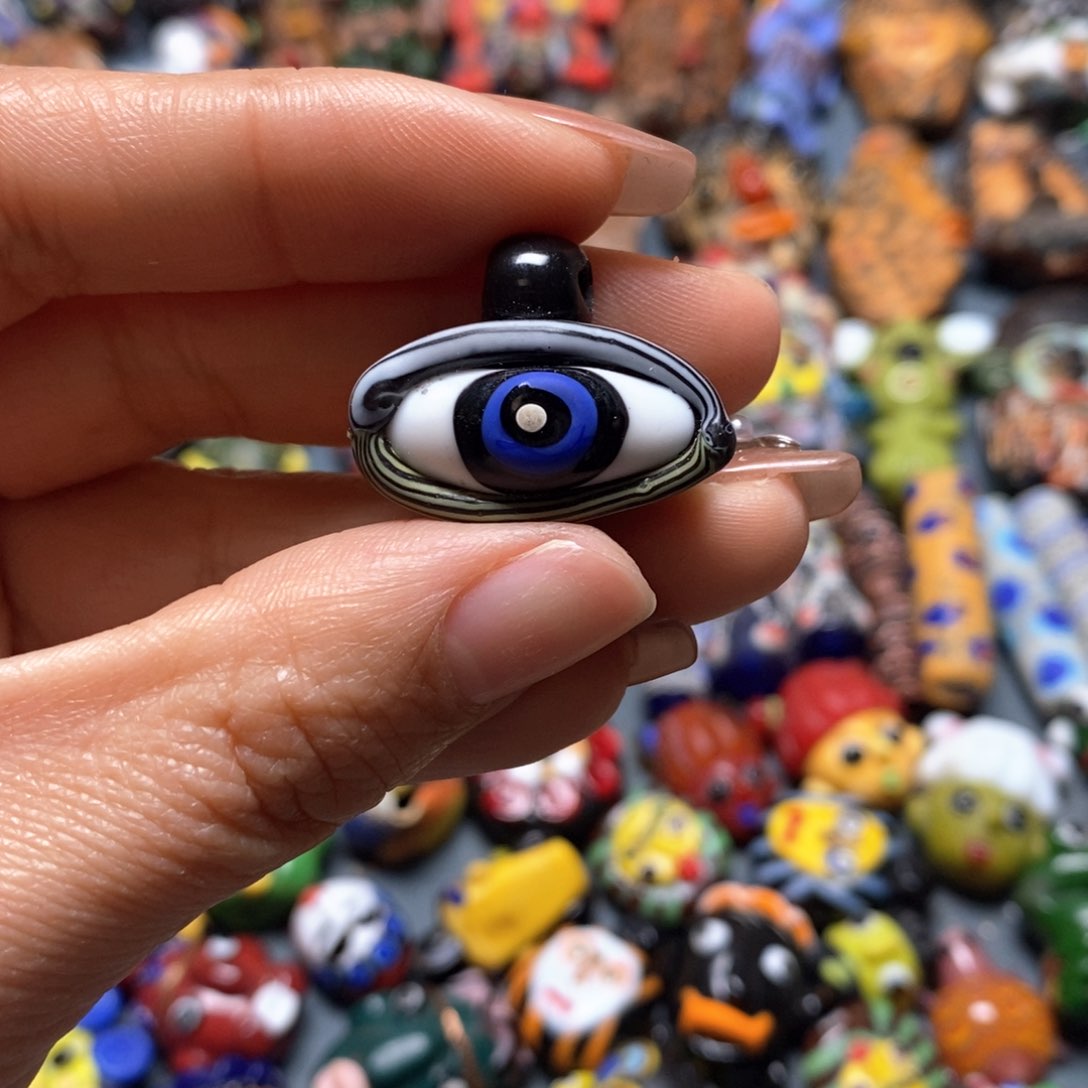 琉璃颈饰印度尼西亚眼睛